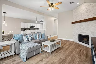 4404 Highridge Drive, The Colony, TX 75056 - Photo 8
