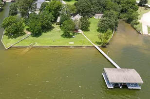 4208 Indian Creek Ct, Granbury, TX 76049 - Photo 4