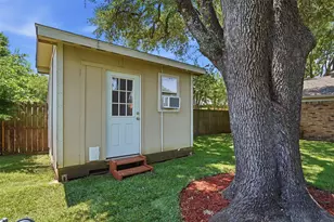 325 Navajo Dr, Keller, TX 76248 - Photo 34