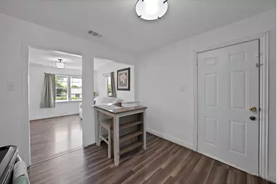 331 W Vinyard Road, Duncanville, TX 75137 - Photo 10