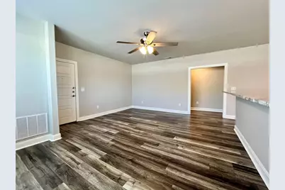 311 S Locust Street #205, Denton, TX 76201 - Photo 4