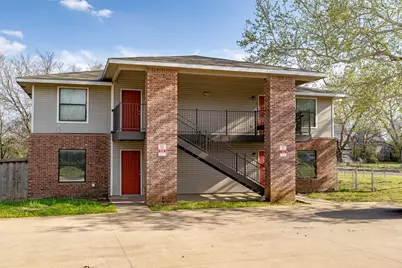 892 W Vanderbilt, Stephenville, TX 76401 - Photo 4