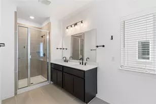 9924 Hennings St, Irving, TX 75063 - Photo 18