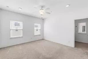 9924 Hennings St, Irving, TX 75063 - Photo 16