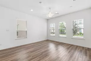 9924 Hennings St, Irving, TX 75063 - Photo 6