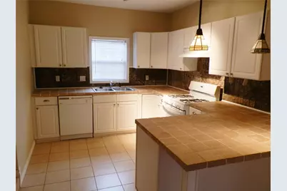 8823 San Benito Way, Dallas, TX 75218 - Photo 2