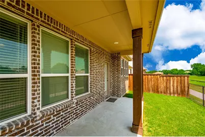 9828 Michael Irvin Street, Irving, TX 75063 - Photo 28