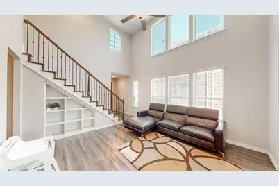 9828 Michael Irvin Street, Irving, TX 75063 - Photo 6