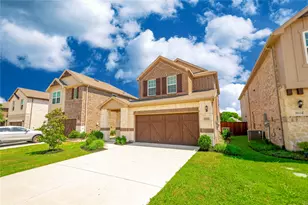 9828 Michael Irvin St, Irving, TX 75063 - Photo 2