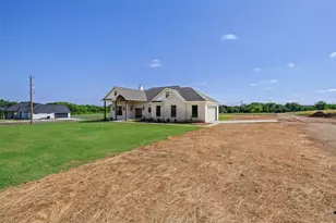 4406 Colony Rd, Granbury, TX 76048 - Photo 2