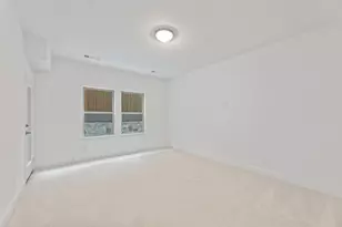 111 Kensington Dr, Lewisville, TX 75067 - Photo 4