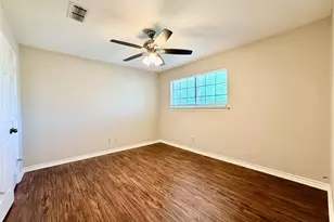 404 Benjamin St, Denton, TX 76207 - Photo 18