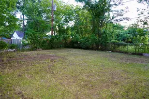 1406 Galloway Ave, Dallas, TX 75216 - Photo 14