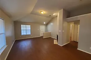 10212 Hillhouse Ln, Dallas, TX 75227 - Photo 2