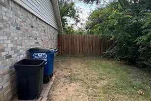 1004 Oakwood Dr, Euless, TX 76040 - Photo 20