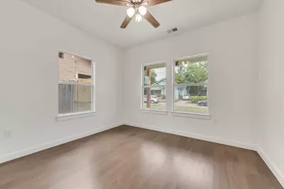 2706 Lenway Street, Dallas, TX 75215 - Photo 8