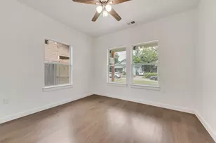 2706 Lenway St, Dallas, TX 75215 - Photo 8