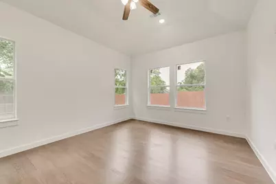 2706 Lenway Street, Dallas, TX 75215 - Photo 12