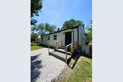 2324 Brockbank Drive, Irving, TX 75062 - Photo 14