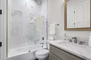 218 E Dallas Rd, Grapevine, TX 76051 - Photo 32