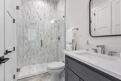 218 E Dallas Road #104, Grapevine, TX 76051 - Photo 6