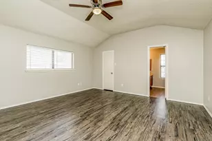 2661 Claremont Dr, Grand Prairie, TX 75052 - Photo 8