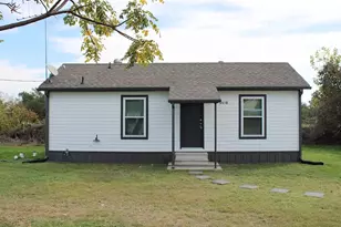 541 S Allen St, Boyd, TX 76023 - Photo 2