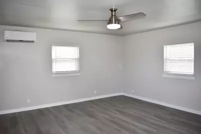 541 S Allen Street #B, Boyd, TX 76023 - Photo 4