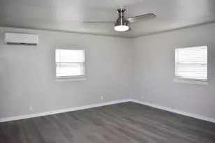 541 S Allen St, Boyd, TX 76023 - Photo 4