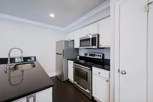 5930 Sandhurst Ln, Dallas, TX 75206 - Photo 6