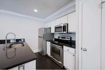 5930 Sandhurst Lane #218, Dallas, TX 75206 - Photo 6