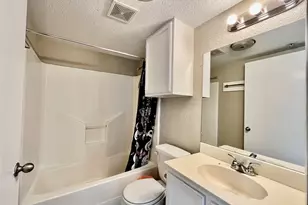 701 W Sycamore St, Denton, TX 76201 - Photo 6