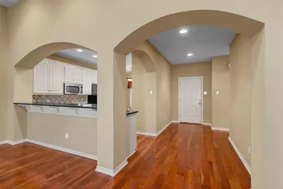 9021 Darby Lane, Waco, TX 76712 - Photo 8