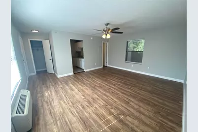 701 W Sycamore Street #201, Denton, TX 76201 - Photo 2