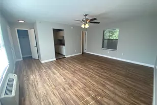701 W Sycamore St, Denton, TX 76201 - Photo 2