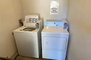 701 W Sycamore St, Denton, TX 76201 - Photo 8