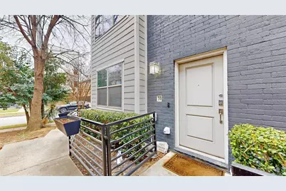 5811 Bryan Parkway #10, Dallas, TX 75206 - Photo 2
