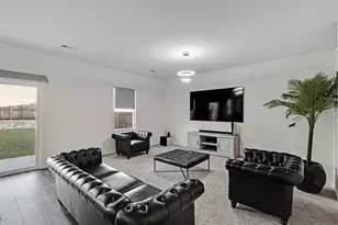 8348 Hawkview Dr, Fort Worth, TX 76179 - Photo 2