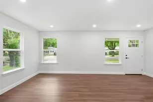706 Emery St, Denton, TX 76201 - Photo 4