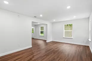706 Emery St, Denton, TX 76201 - Photo 2