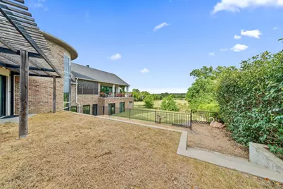 8542 Meadowbrook Drive, Fort Worth, TX 76120 - Photo 8