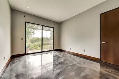 8542 Meadowbrook Drive, Fort Worth, TX 76120 - Photo 36
