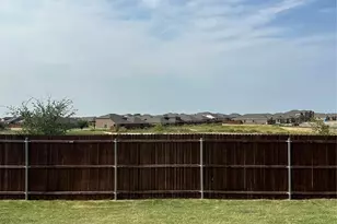 1329 Skyline Dr, Denton, TX 76207 - Photo 26