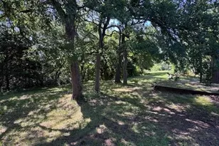 698 Mimosa Dr, Pottsboro, TX 75076 - Photo 2