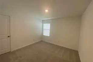 917 Shady Oaks Dr, Ennis, TX 75119 - Photo 10