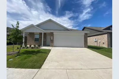 917 Shady Oaks Drive, Ennis, TX 75119 - Photo 1