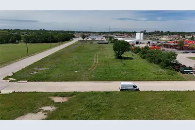 000 Highmeadow Drive, Aubrey, TX 76227 - Photo 10