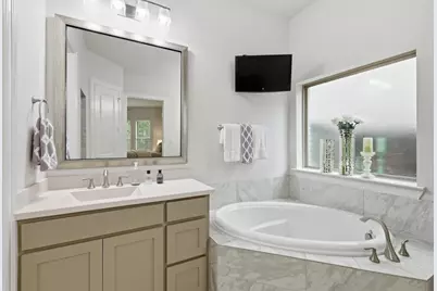 342 Hill Creek Lane, Grapevine, TX 76051 - Photo 18