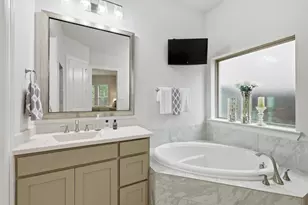 342 Hill Creek Ln, Grapevine, TX 76051 - Photo 18