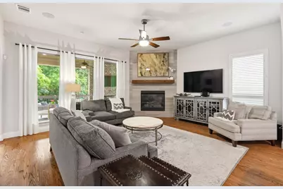 342 Hill Creek Lane, Grapevine, TX 76051 - Photo 14
